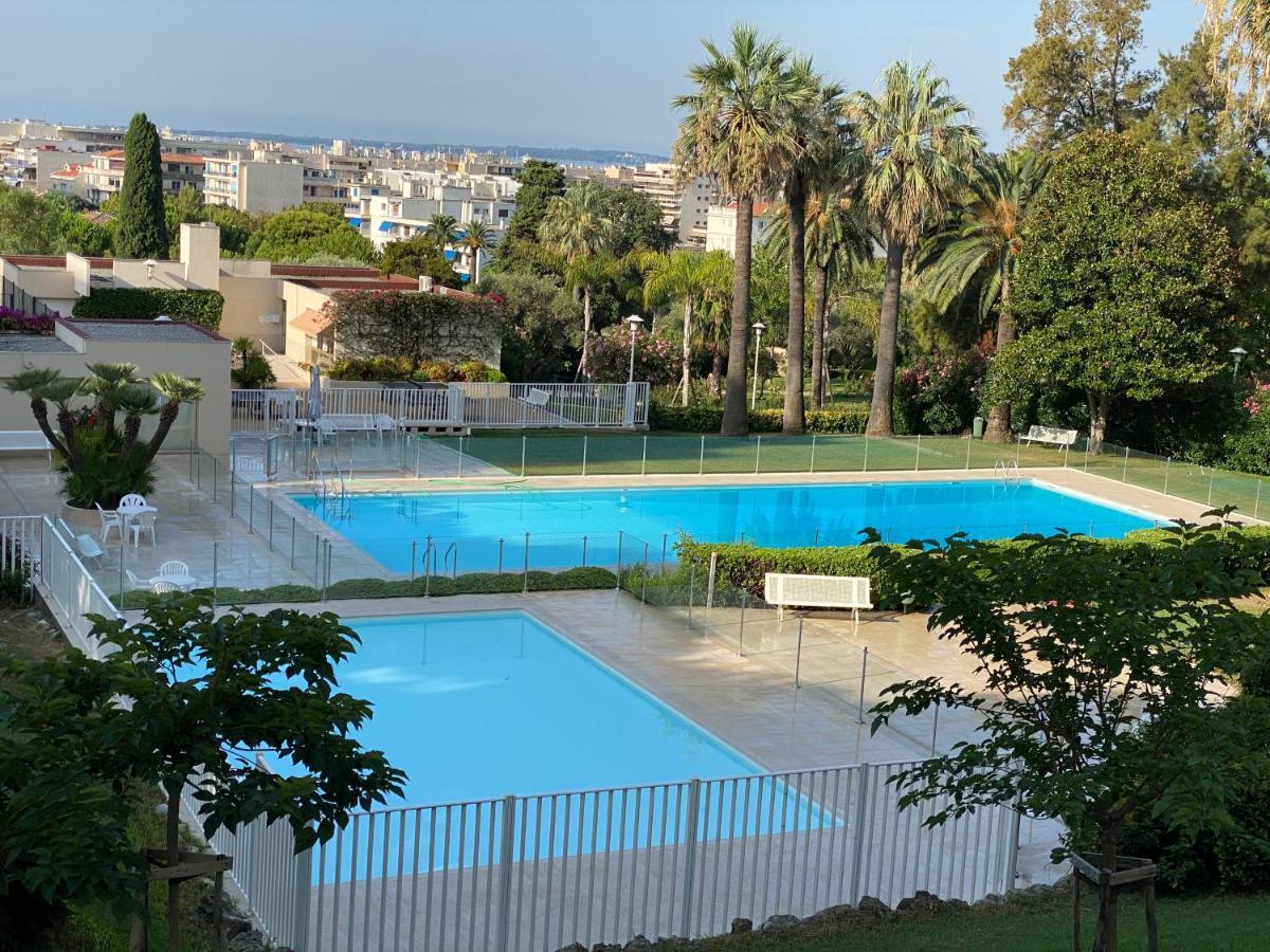 Juan-les-pins, 4 Pieces, 80m2, Luxe Piscine Tennis