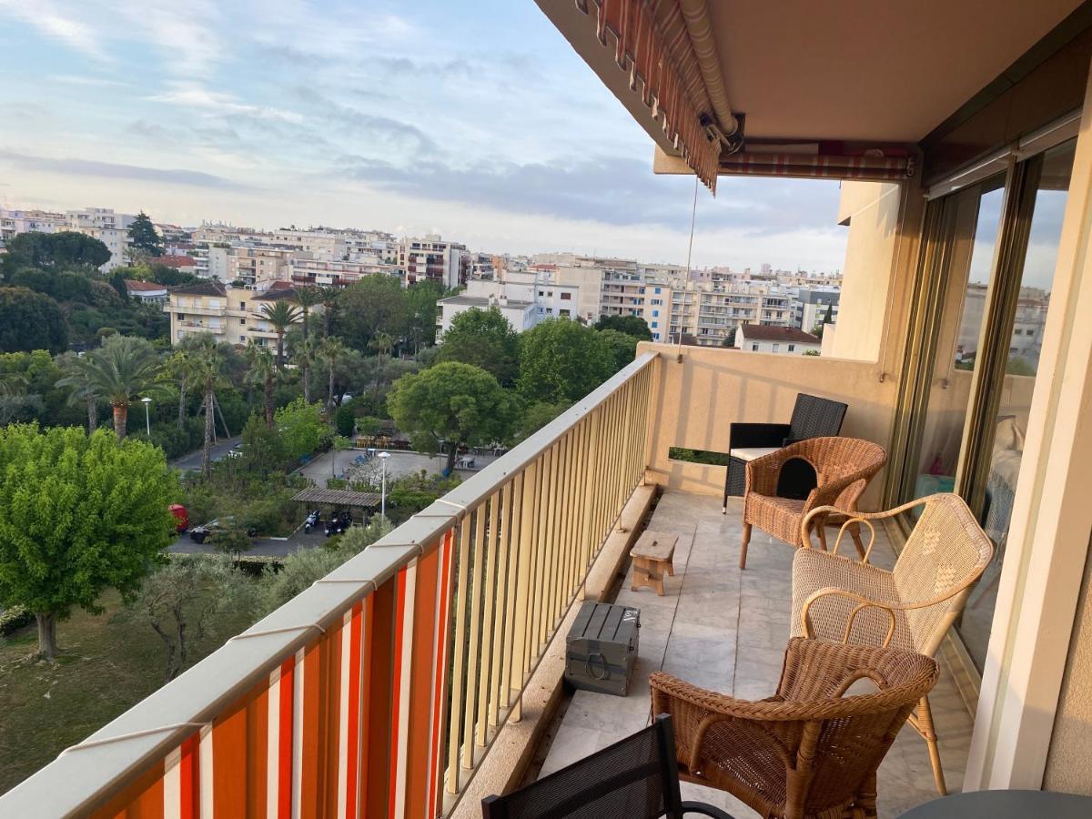 Apartment Juan-les-pins, 4 Pieces, 80m2, Luxe Piscine Tennis Antibes