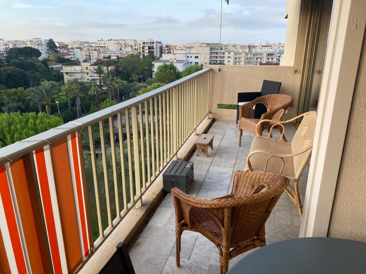 Juan-les-pins, 4 Pieces, 80m2, Luxe Piscine Tennis Apartment