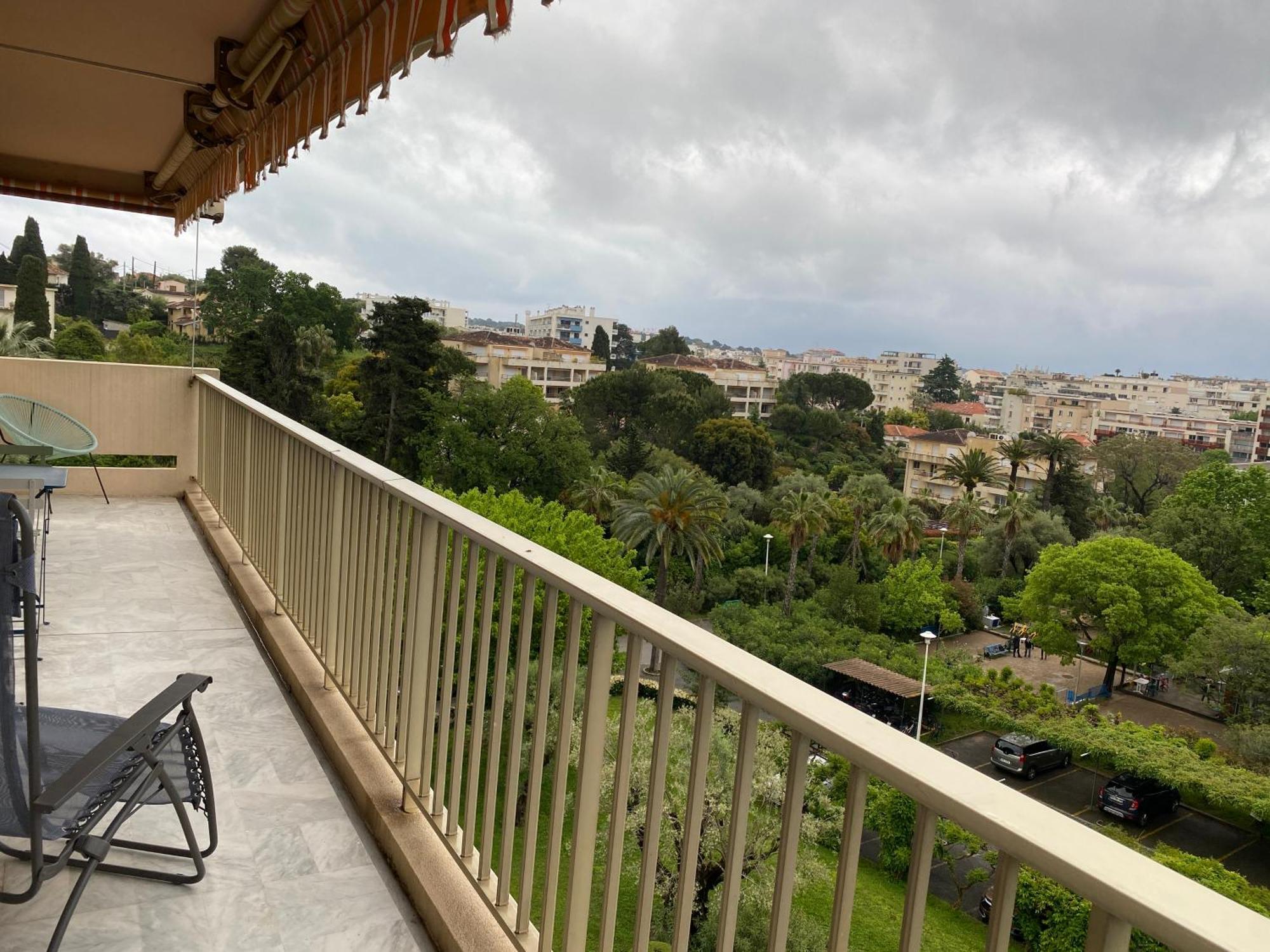 Apartment Juan-les-pins, 4 Pieces, 80m2, Luxe Piscine Tennis *