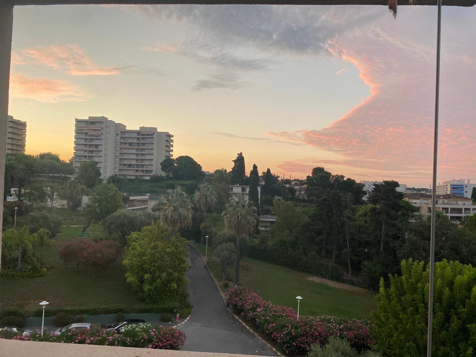 Juan-les-pins, 4 Pieces, 80m2, Luxe Piscine Tennis Apartment Antibes
